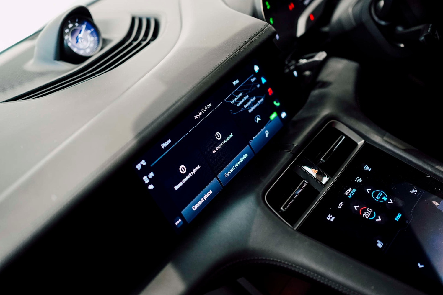 Used Porsche Taycan 2022 for sale - 76693664: Photo 37