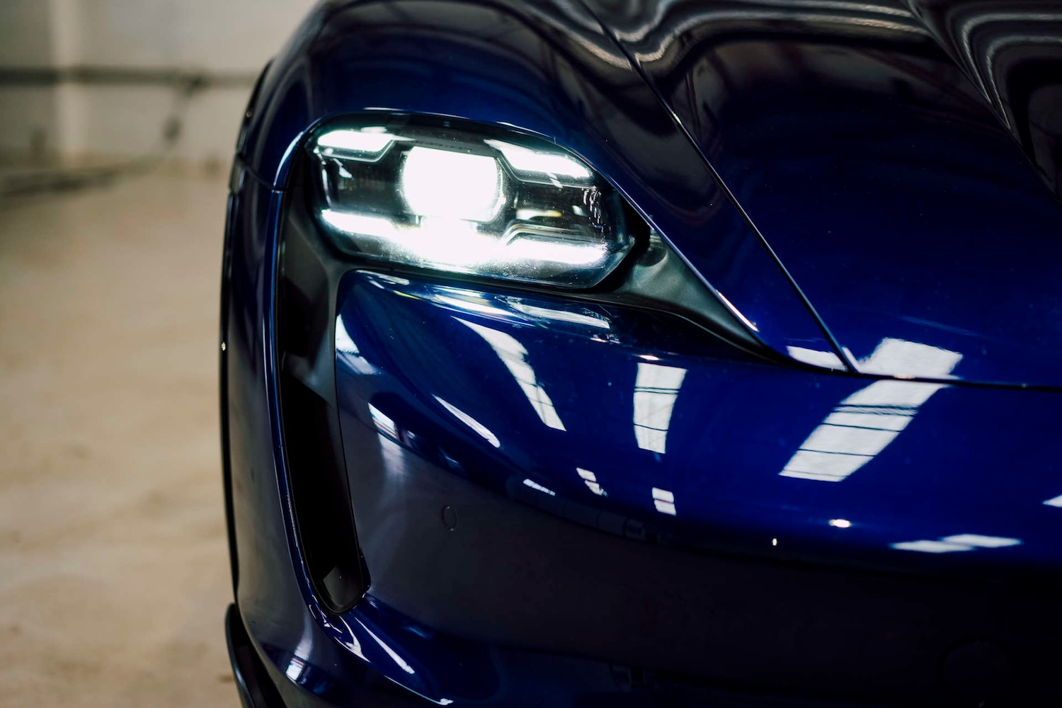 Used Porsche Taycan 2022 for sale - 76693664: Photo 9