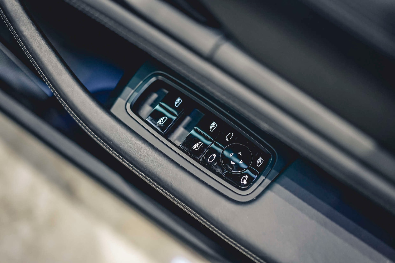 Used Porsche Taycan 2020 for sale - 77157183: Photo 19