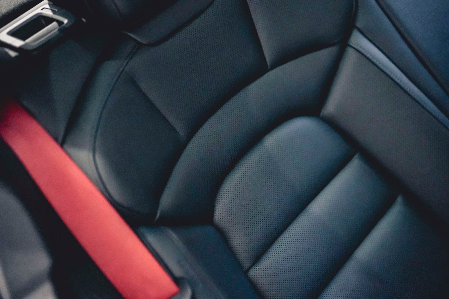 Used Porsche Taycan 2020 for sale - 77157183: Photo 31