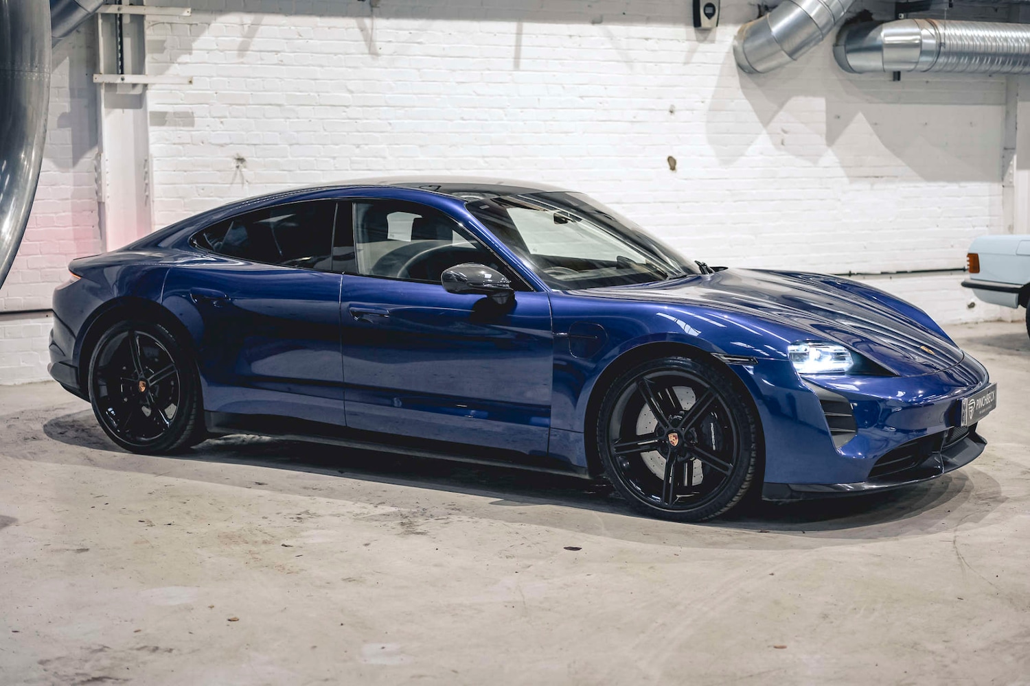 Used Porsche Taycan 2020 for sale - 77157183: Photo 5