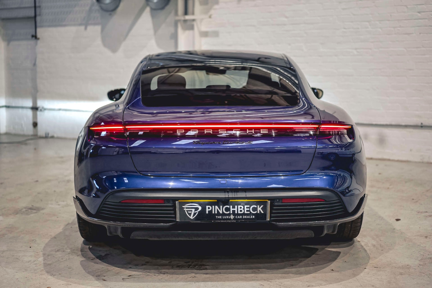 Used Porsche Taycan 2020 for sale - 77157183: Photo 8