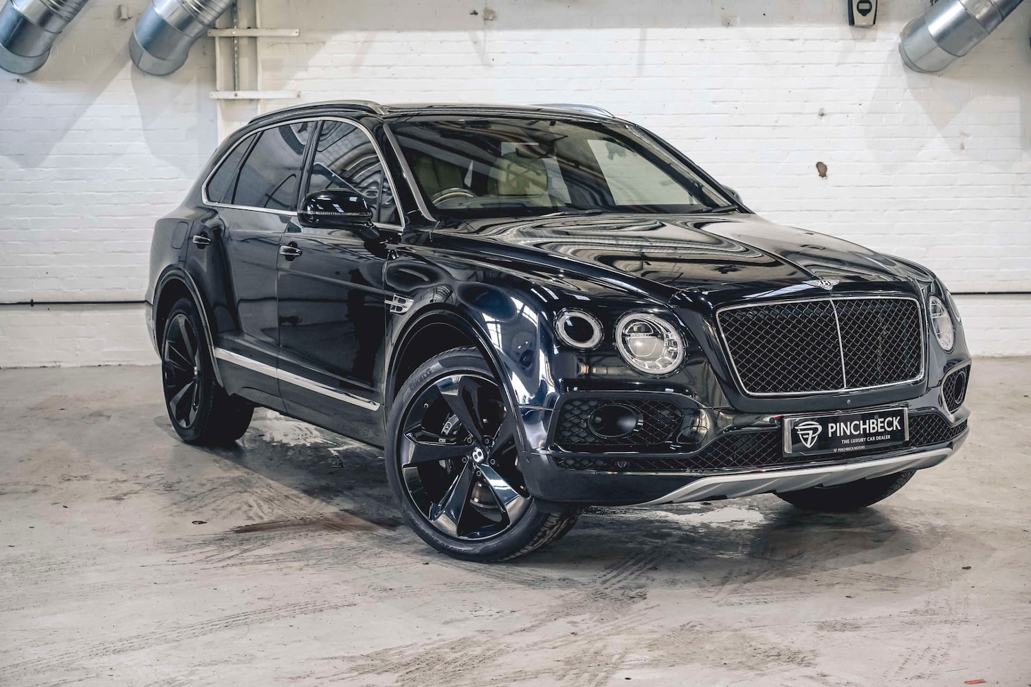 Used Bentley Bentayga 2018 for sale - 76693661: Photo 1