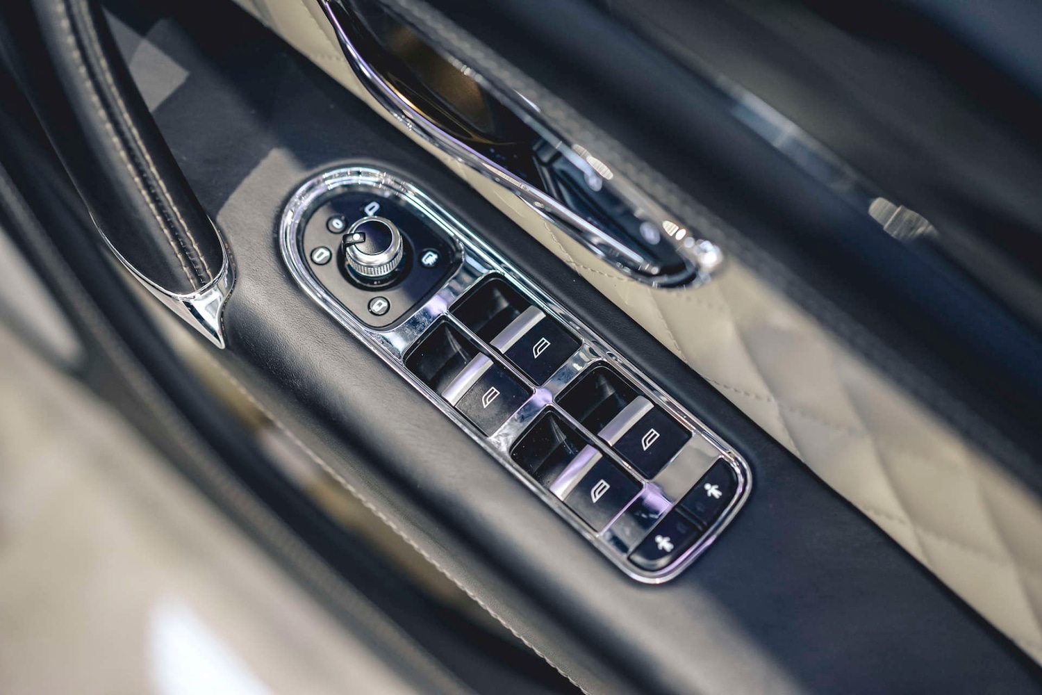 Used Bentley Bentayga 2018 for sale - 76693661: Photo 18