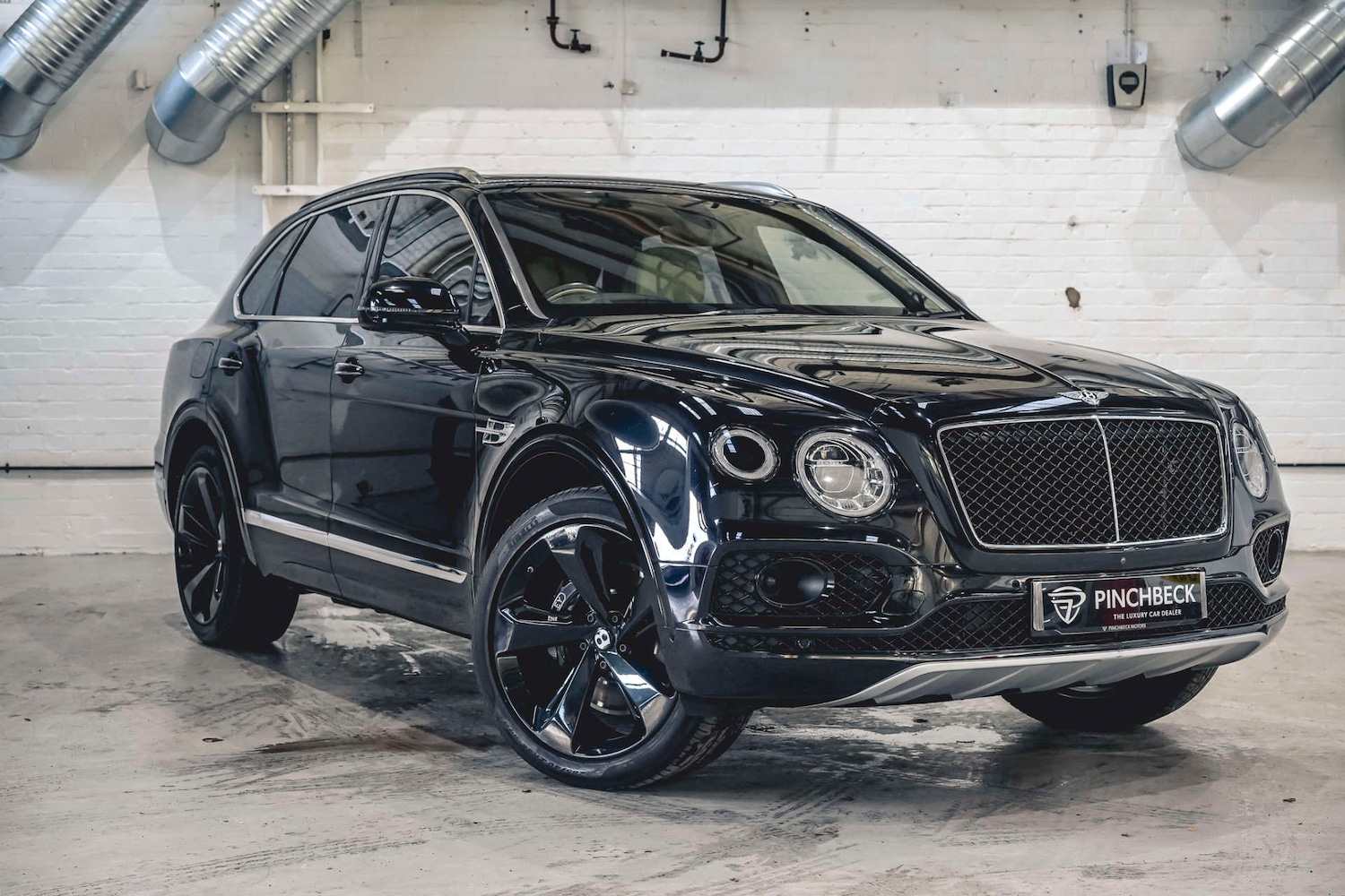 Used Bentley Bentayga 2018 for sale - 76693661: Photo 2