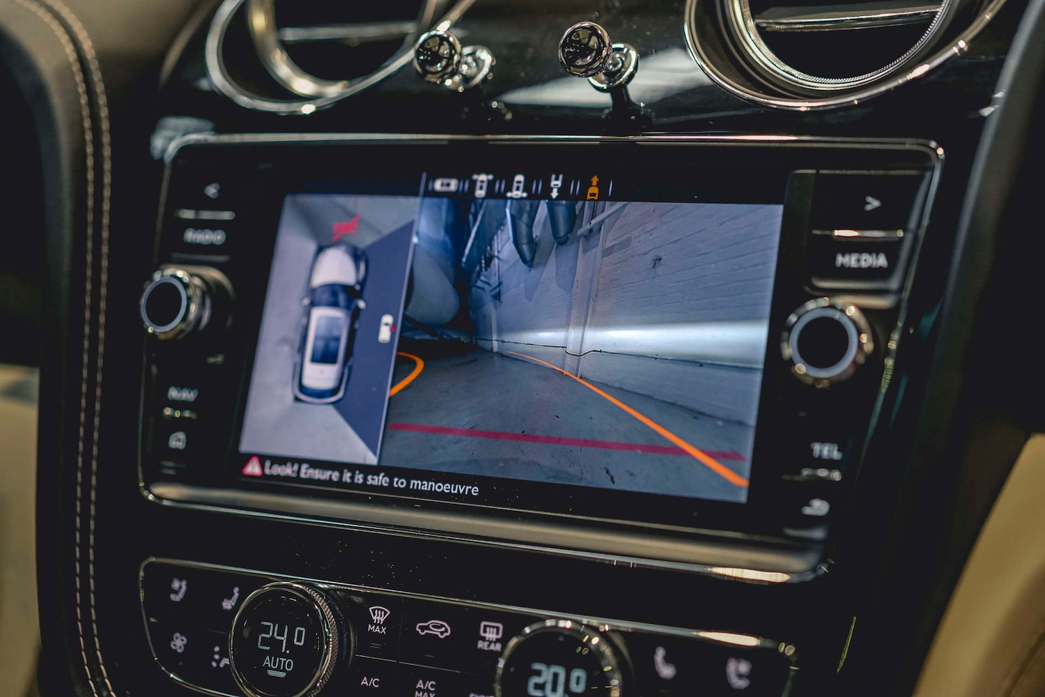 Used Bentley Bentayga 2018 for sale - 76693661: Photo 24