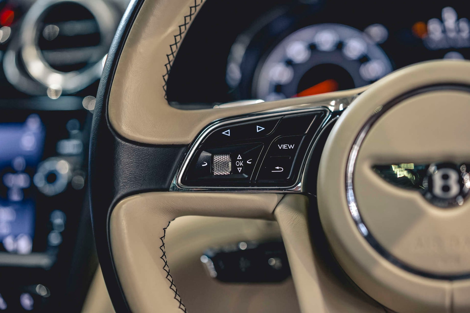 Used Bentley Bentayga 2018 for sale - 76693661: Photo 30