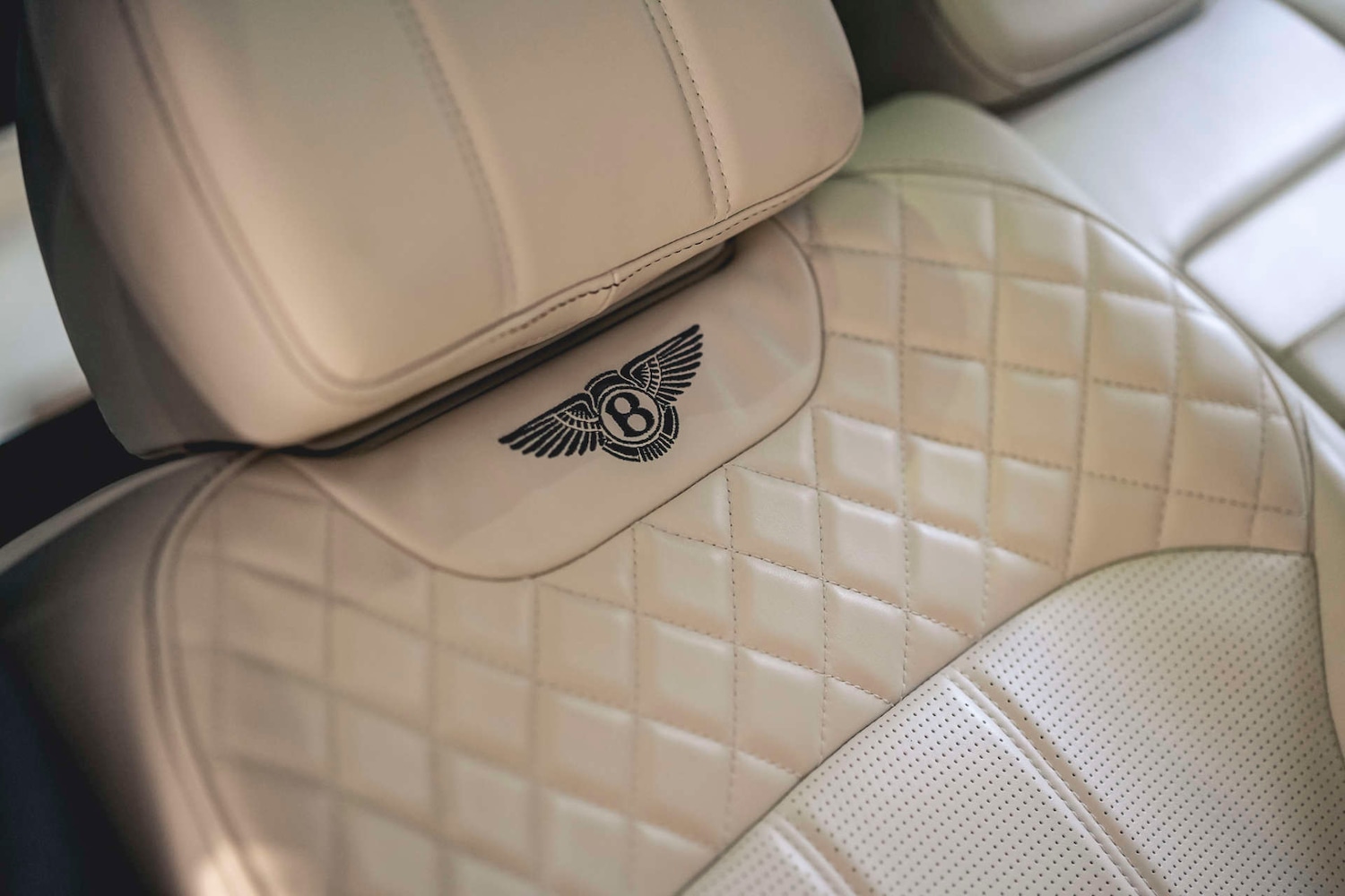 Used Bentley Bentayga 2018 for sale - 76693661: Photo 37