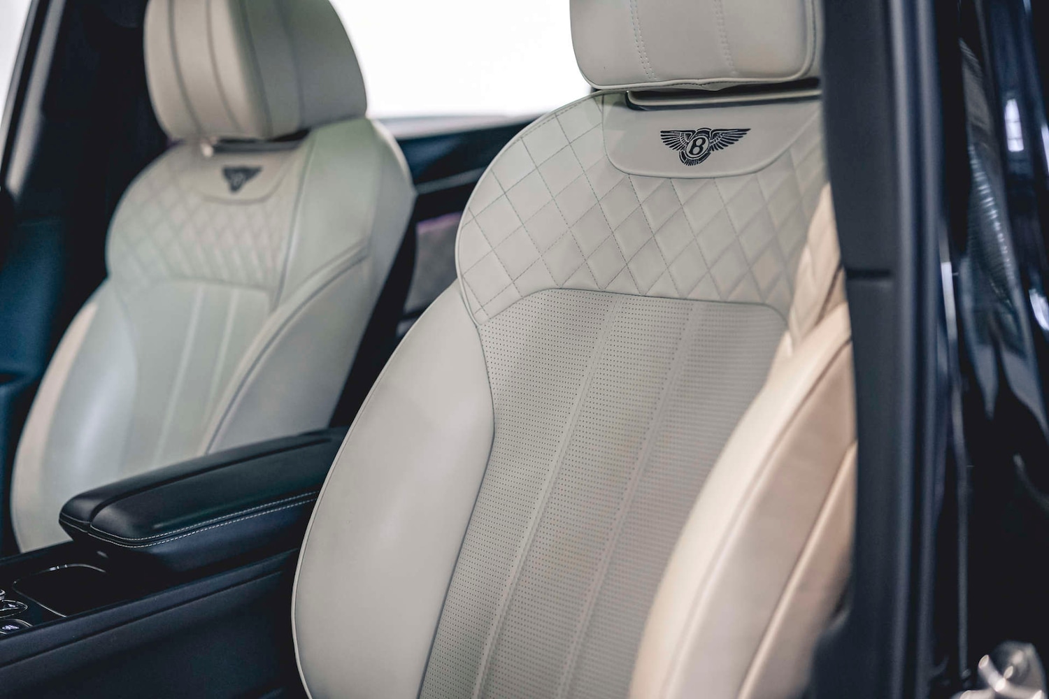 Used Bentley Bentayga 2018 for sale - 76693661: Photo 43