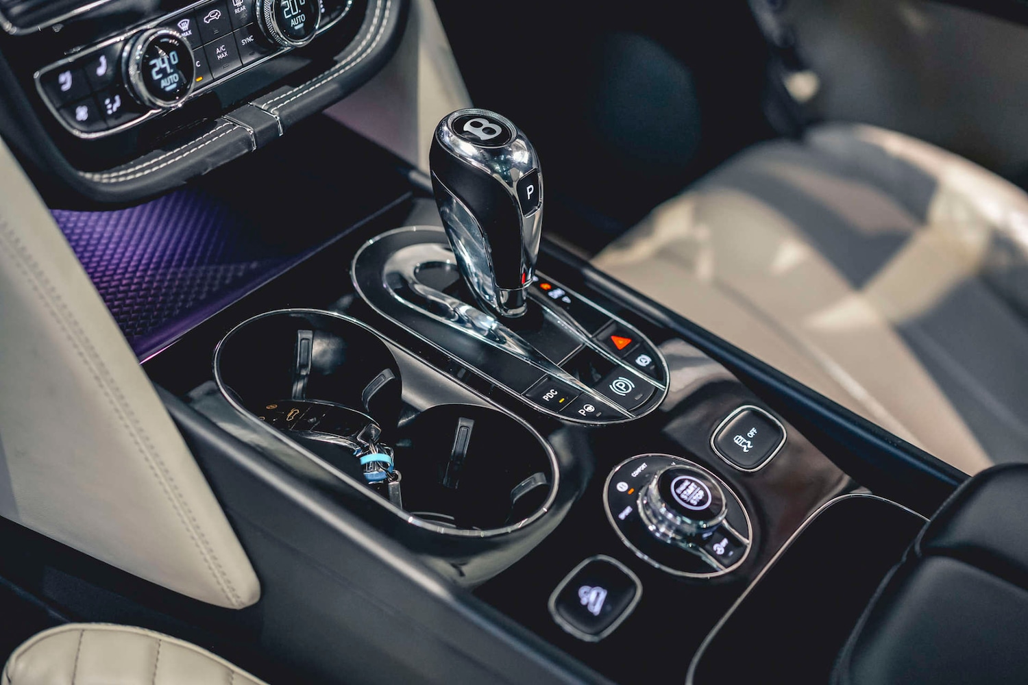 Used Bentley Bentayga 2018 for sale - 76693661: Photo 46