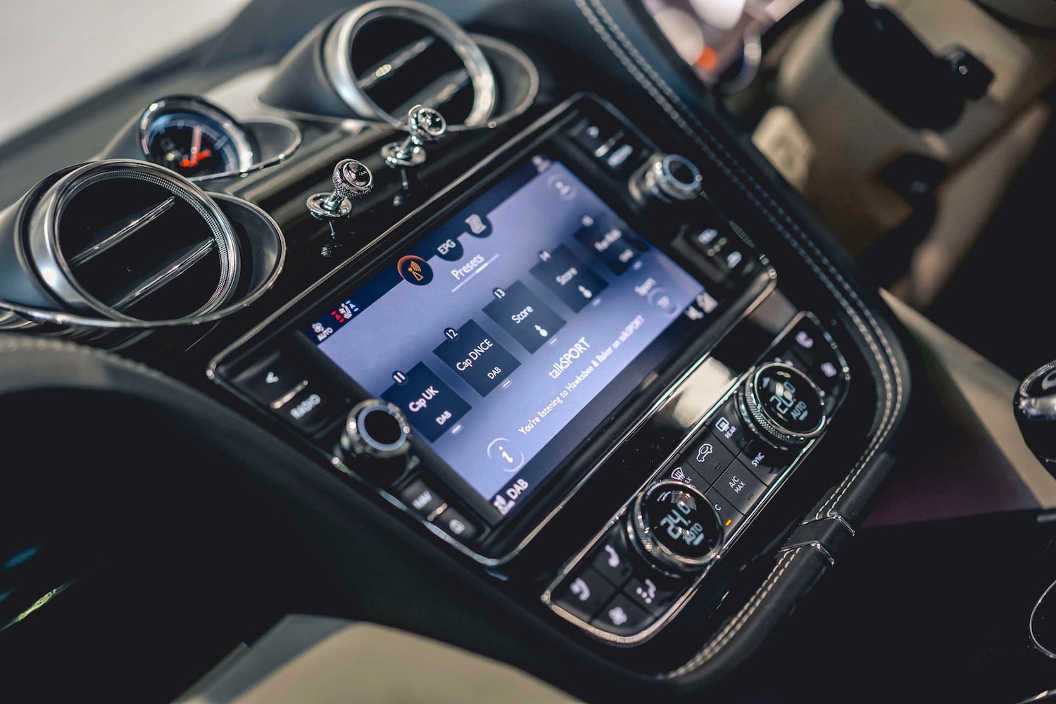 Used Bentley Bentayga 2018 for sale - 76693661: Photo 47