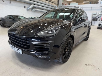 Used Porsche Cayenne 2017 for sale - 79101564: Photo