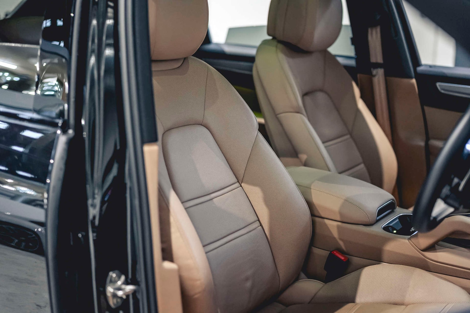 Used Porsche Cayenne 2023 for sale - 77492528: Photo 31