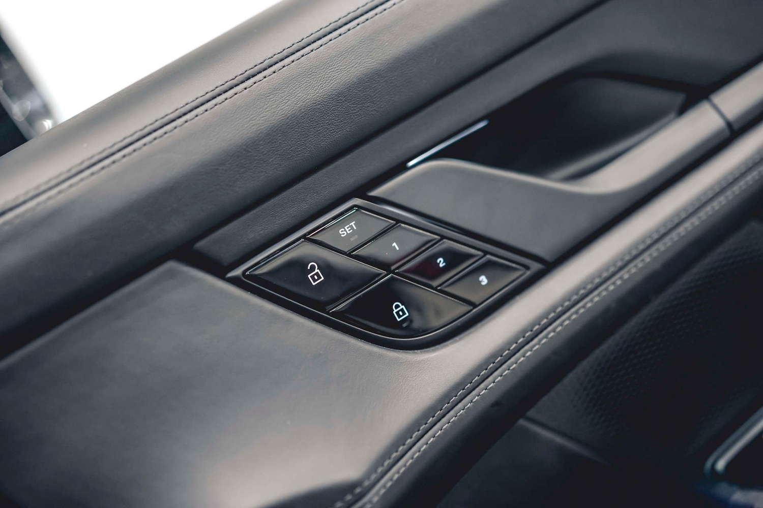 Used Porsche Taycan 2021 for sale - 77129807: Photo 25