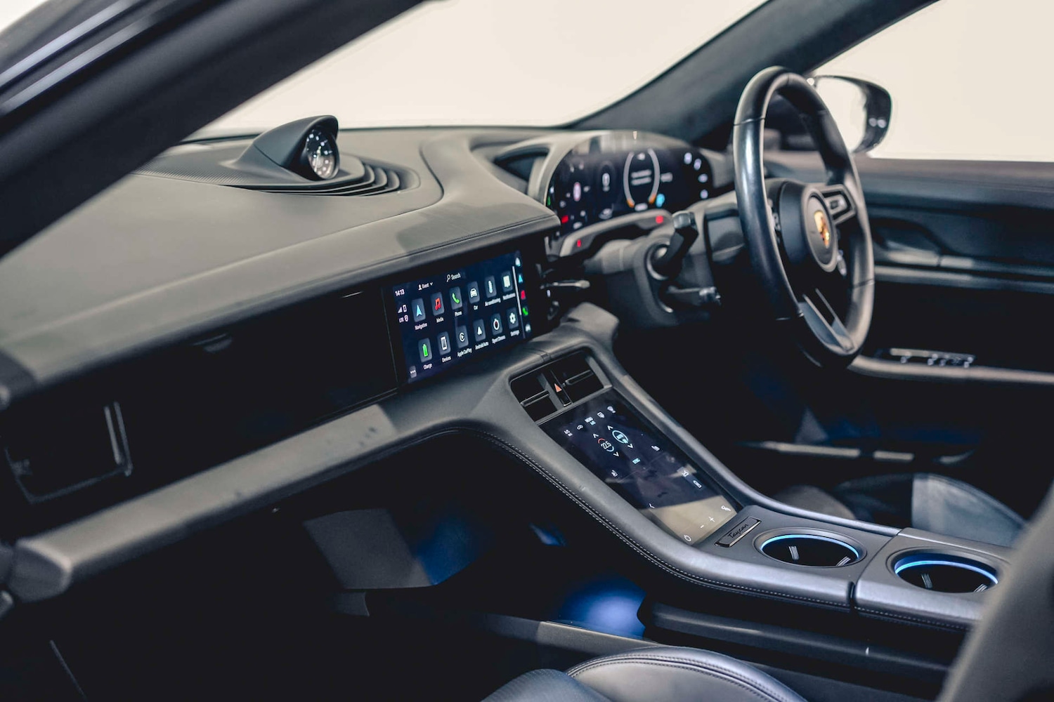 Used Porsche Taycan 2021 for sale - 77129807: Photo 32