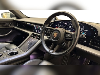 Used Porsche Taycan 2021 for sale - 77129807: Photo