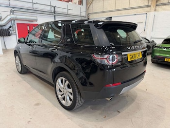 Used Land Rover Discovery Sport 2018 for sale - 78297160: Photo