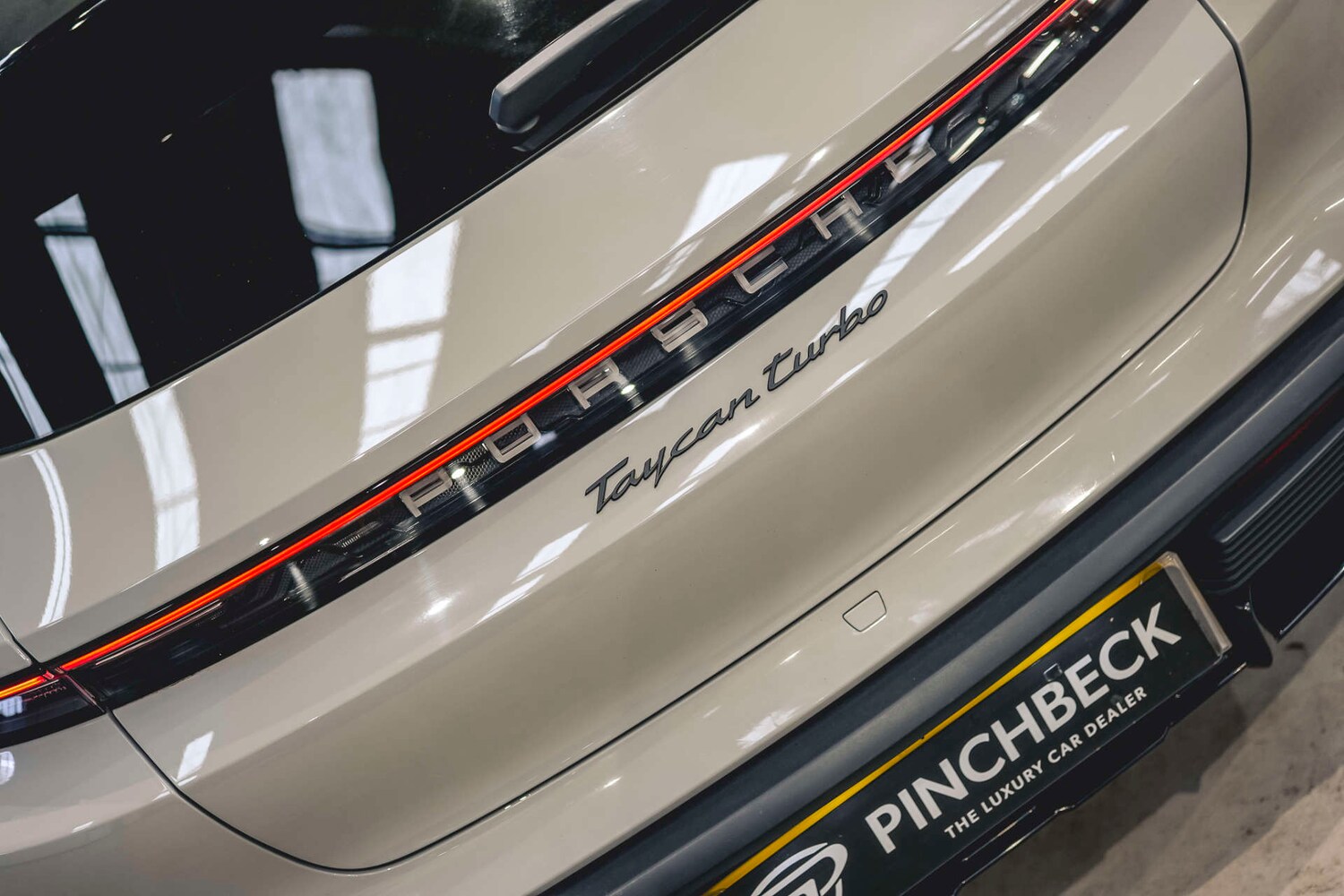 Used Porsche Taycan 2022 for sale - 77420223: Photo 14