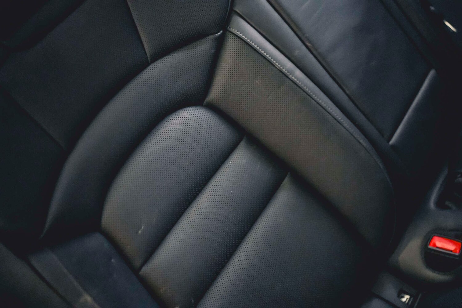 Used Porsche Taycan 2022 for sale - 77420223: Photo 30