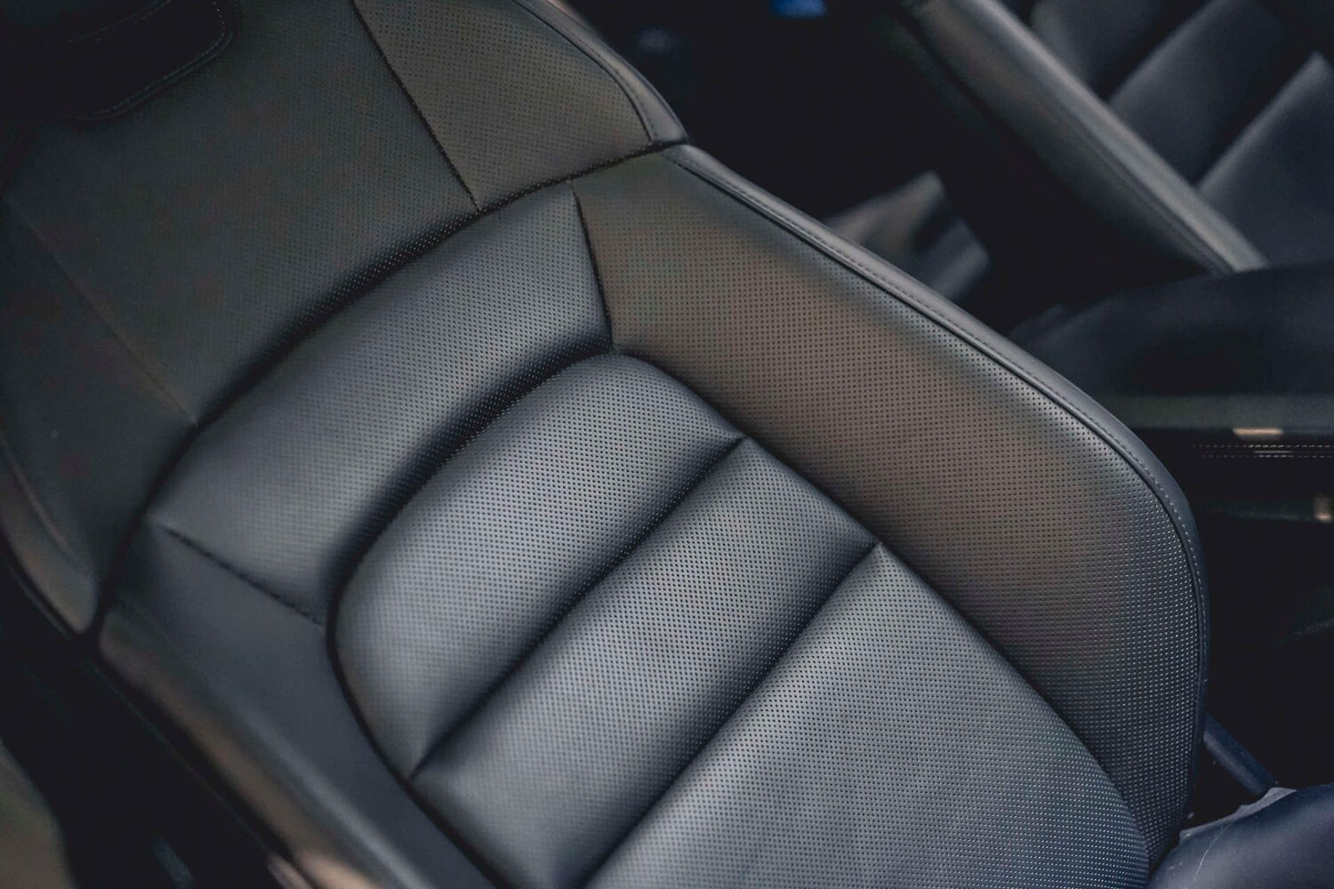 Used Porsche Taycan 2022 for sale - 77420223: Photo 33