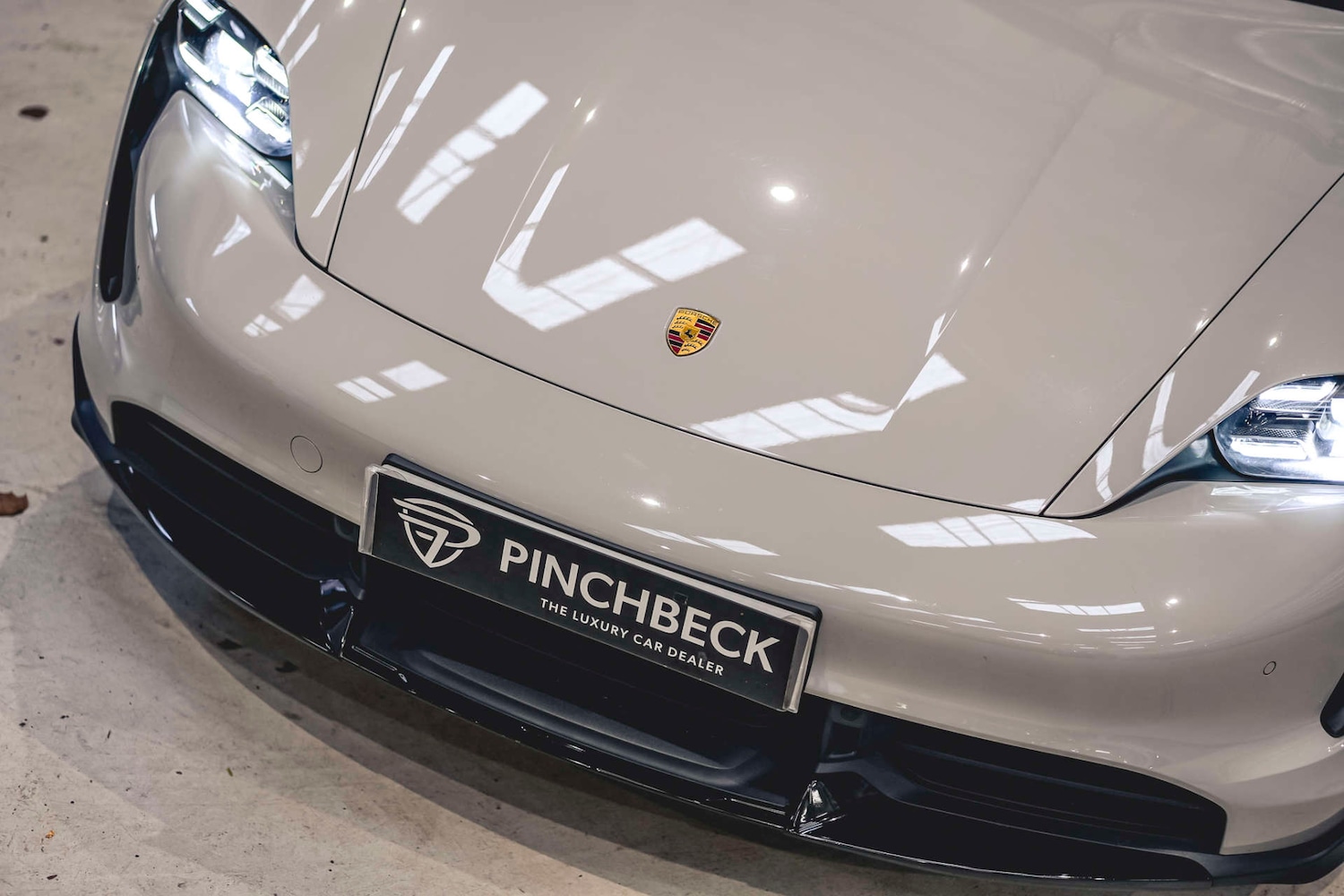 Used Porsche Taycan 2022 for sale - 77420223: Photo 8