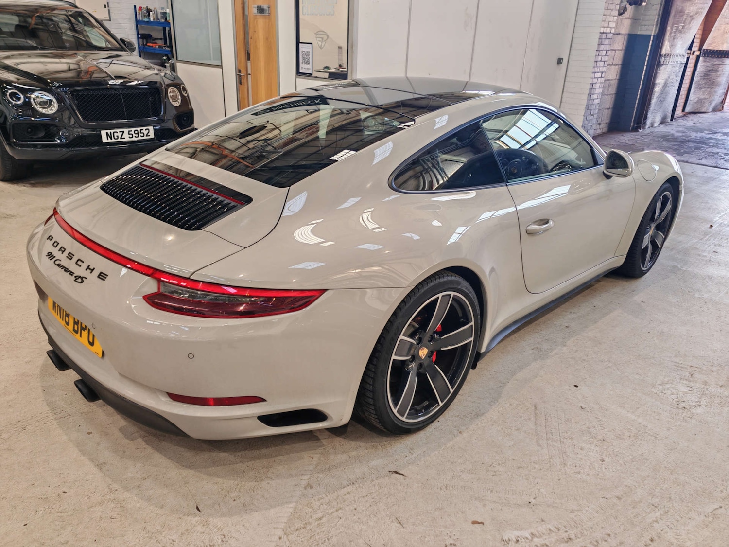 Used Porsche 911 2018 for sale - 77259151: Photo 4