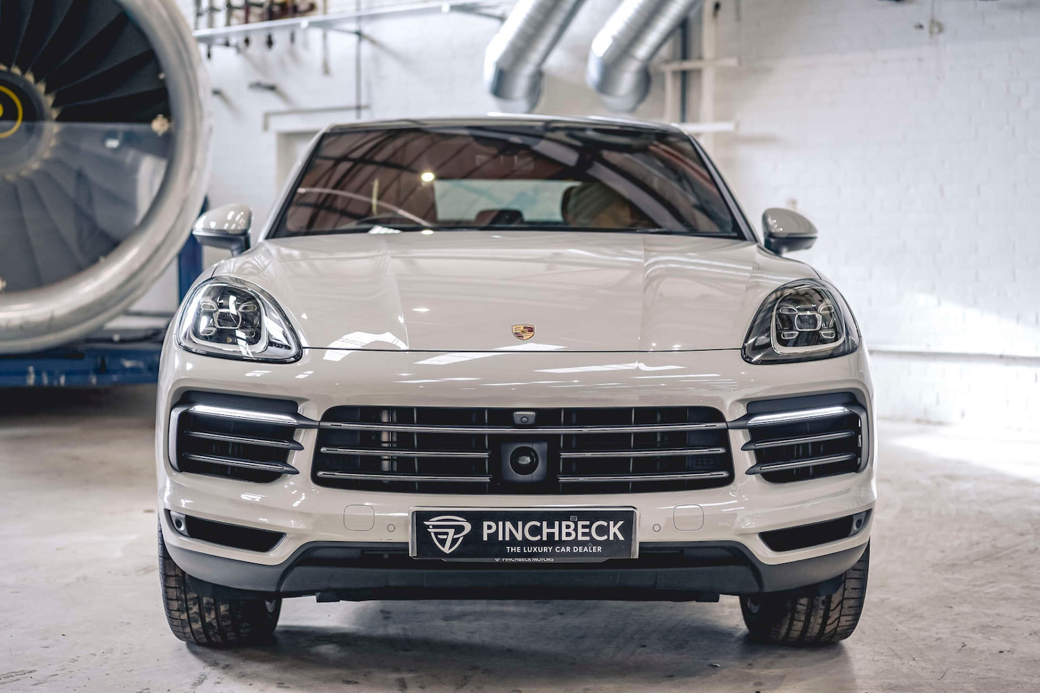 Used Porsche Cayenne 2022 for sale - 76693666: Photo 2