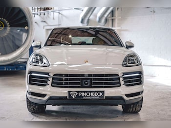 Used Porsche Cayenne 2022 for sale - 76693666: Photo