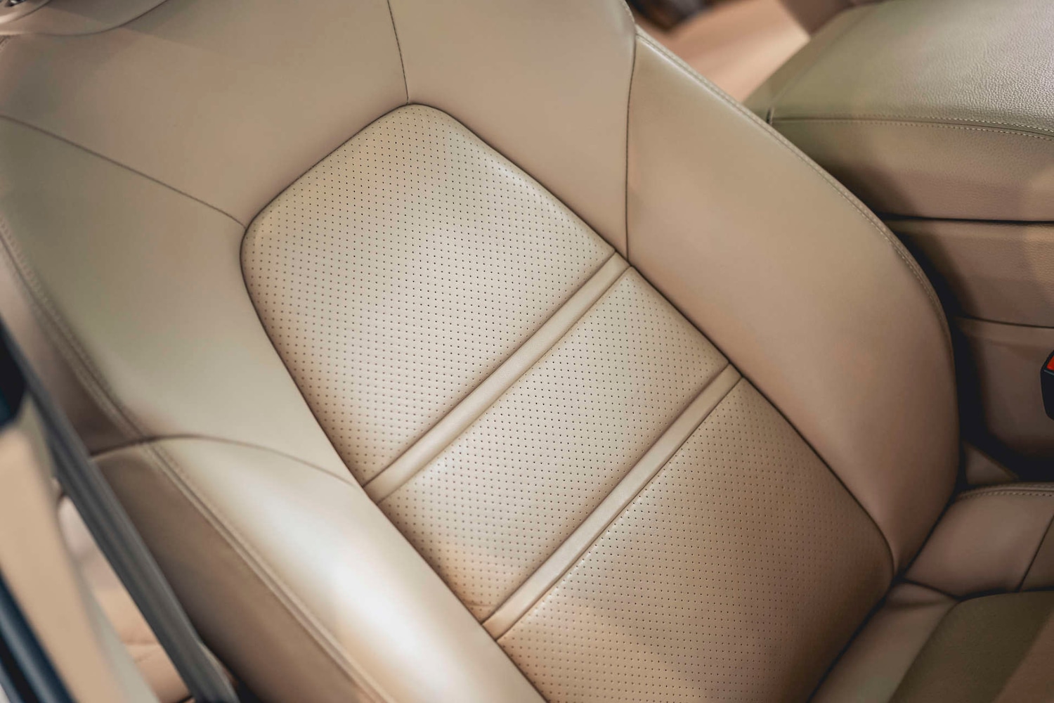 Used Porsche Cayenne 2022 for sale - 76693666: Photo 38