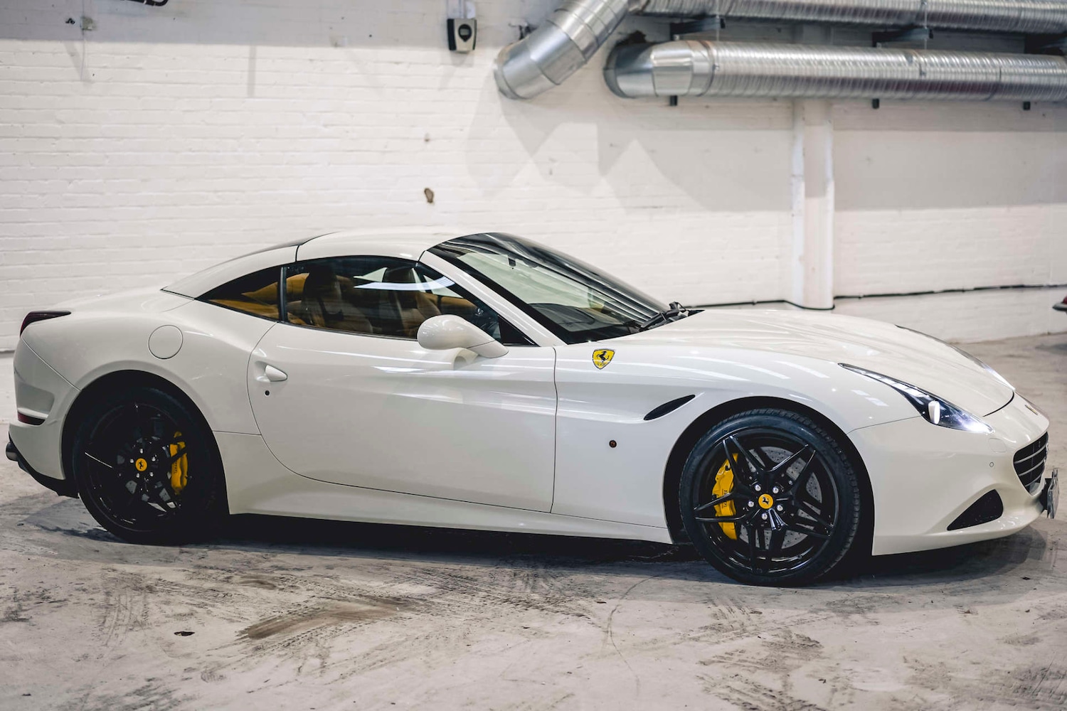 Used Ferrari California 2016 for sale - 76693668: Photo 8