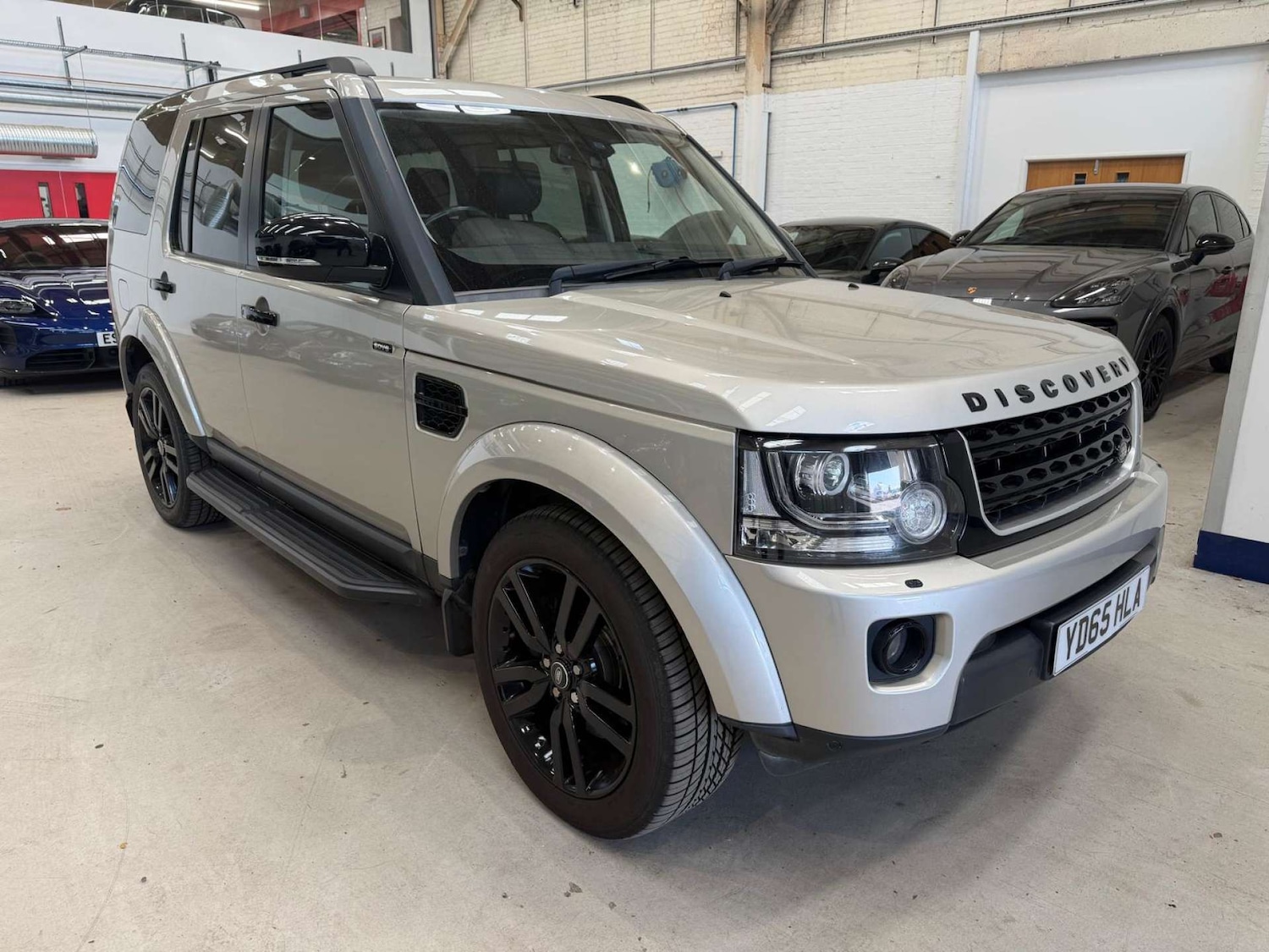 Used Land Rover Discovery 2015 for sale - 78162704: Photo 3