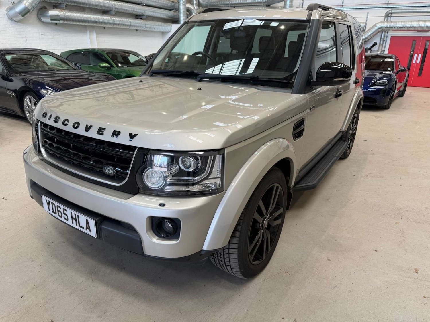 Used Land Rover Discovery 2015 for sale - 78162704: Photo 4