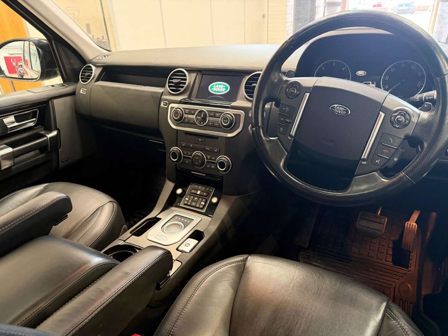 Used Land Rover Discovery 2015 for sale - 78162704: Photo 8