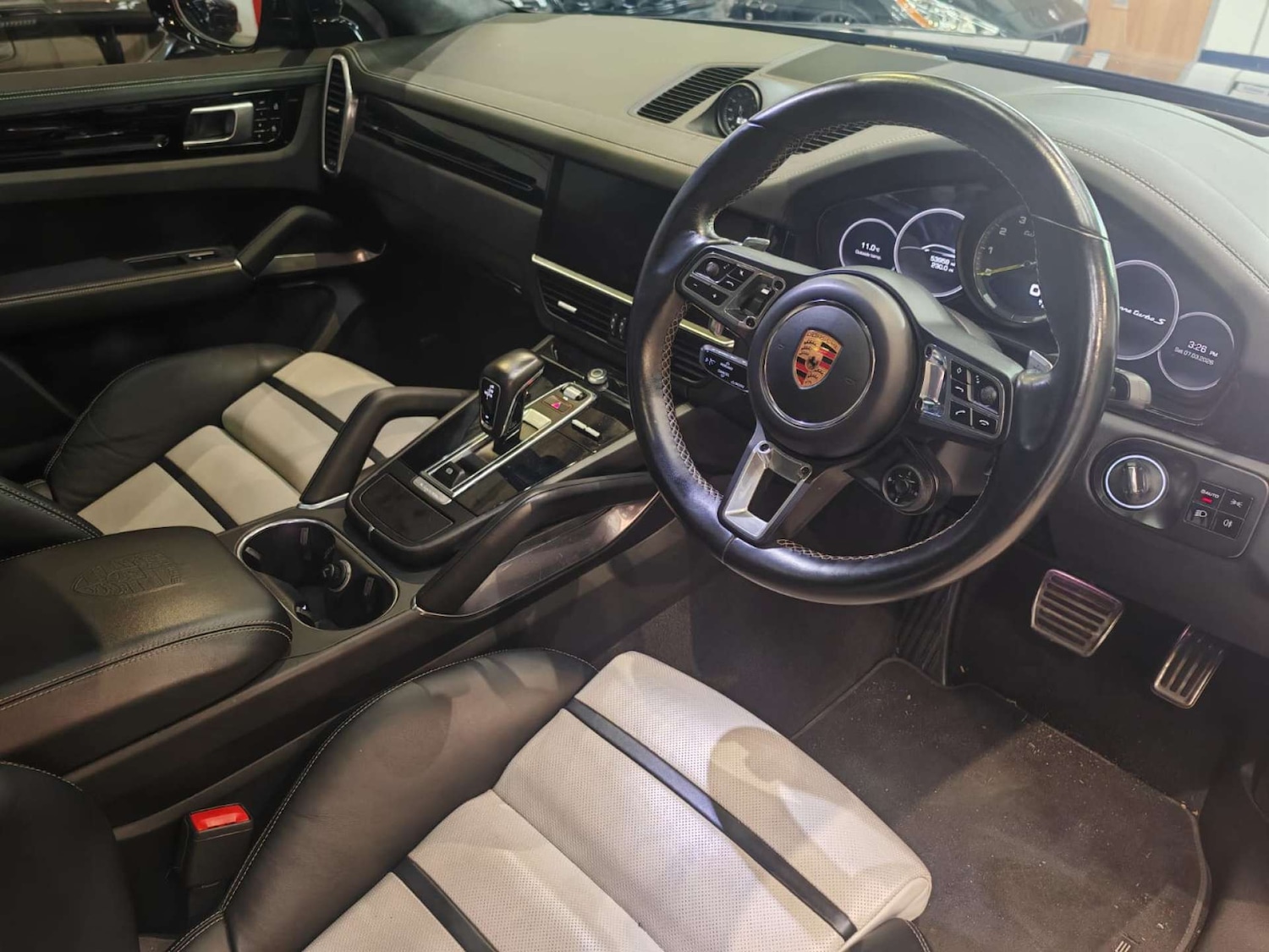 Used Porsche Cayenne 2020 for sale - 77792555: Photo 6