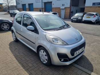 2013 (62) - 1.0 Active 5dr