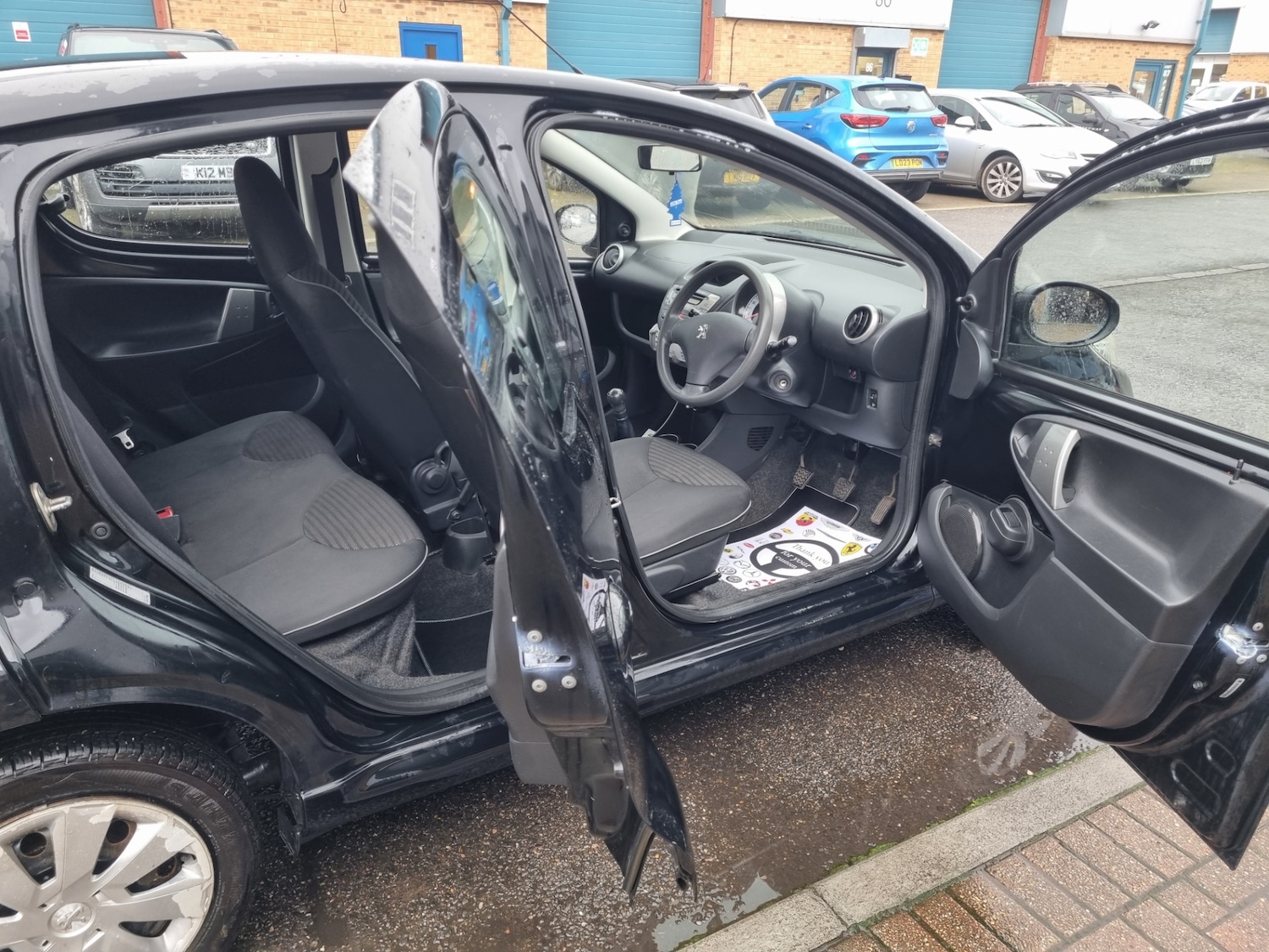 Used Peugeot 107 2013 for sale - 76595512: Photo 3