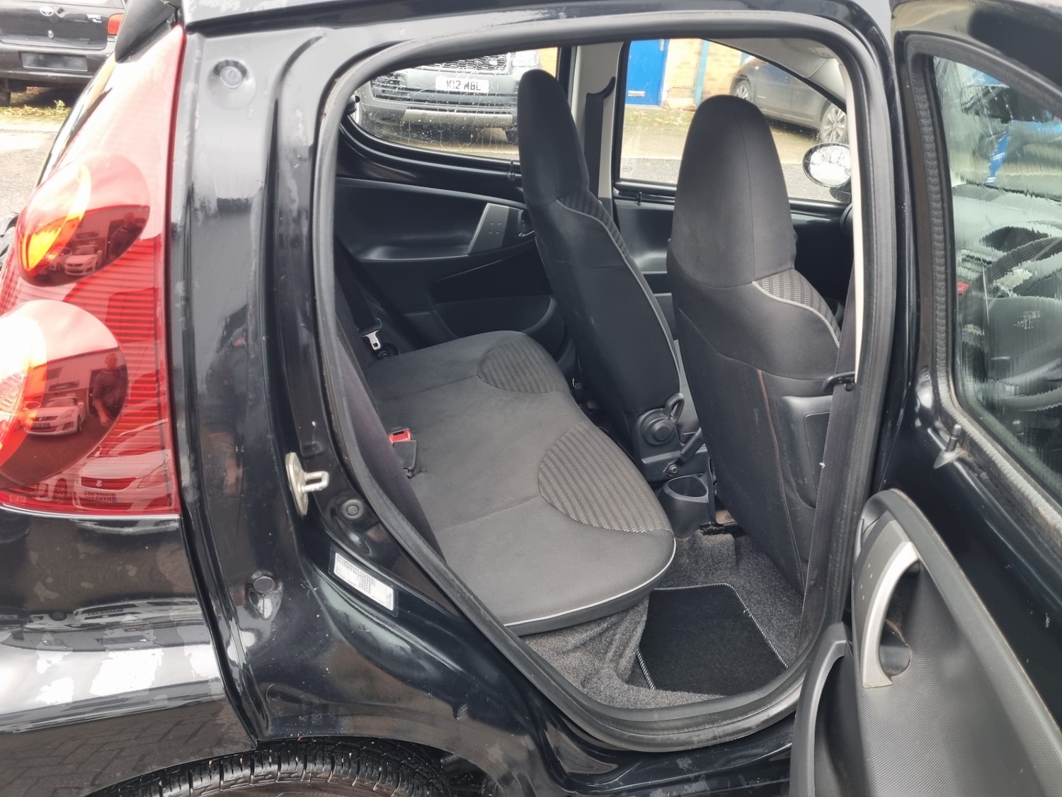 Used Peugeot 107 2013 for sale - 76595512: Photo 6