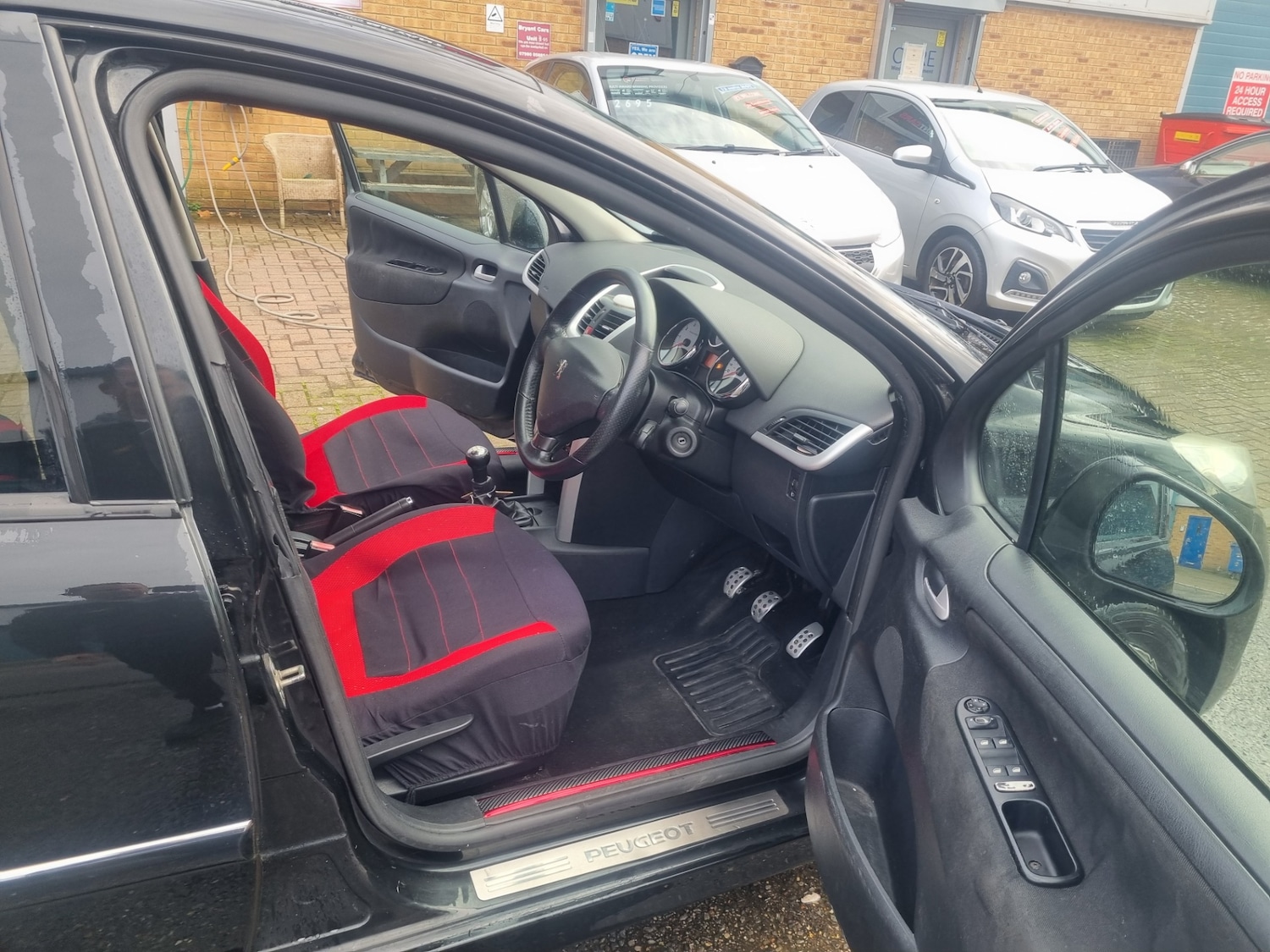 Used Peugeot 207 2012 for sale - 77712926: Photo 12