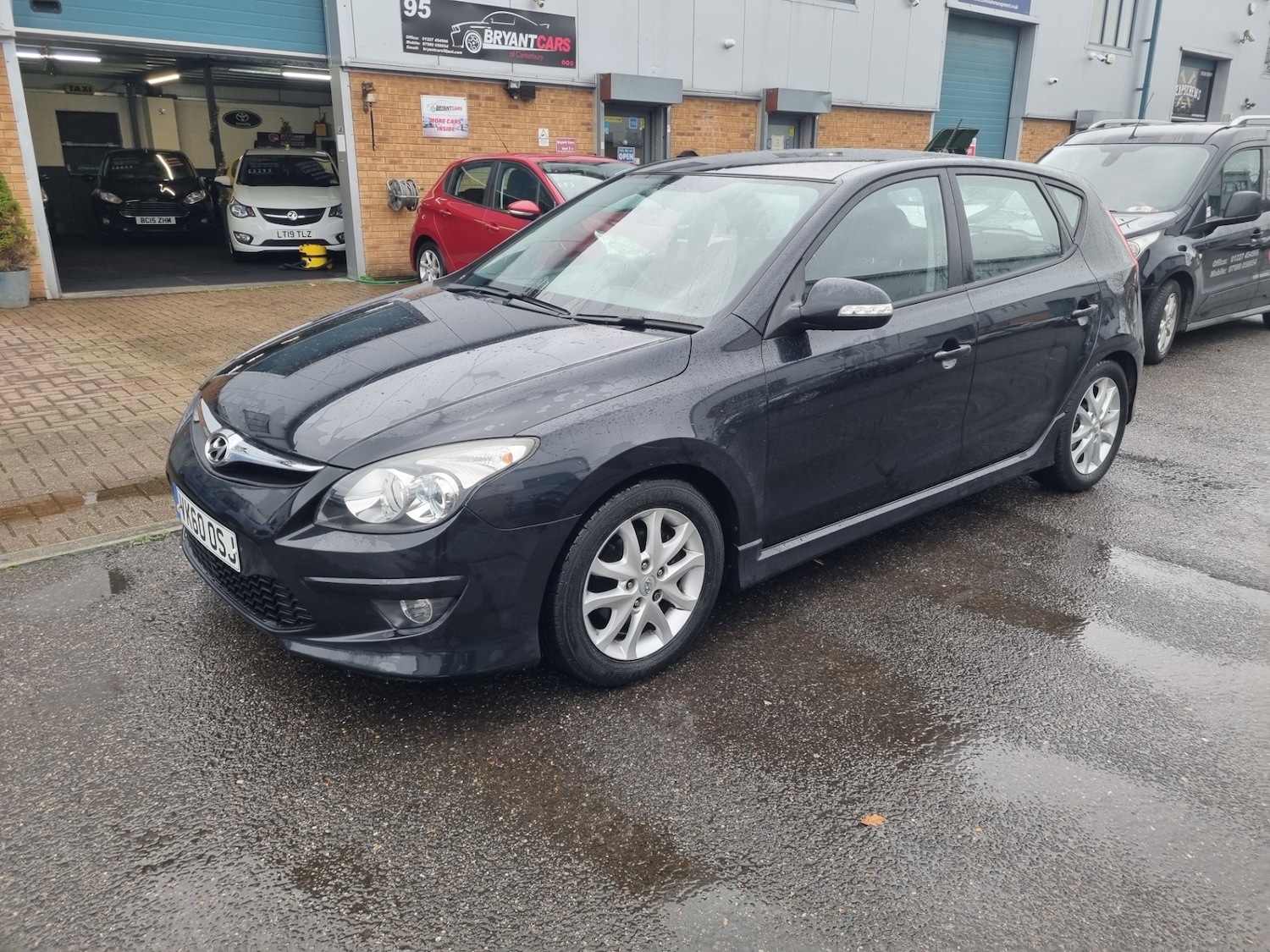 Used Hyundai i30 2010 for sale - 76817609: Photo 4