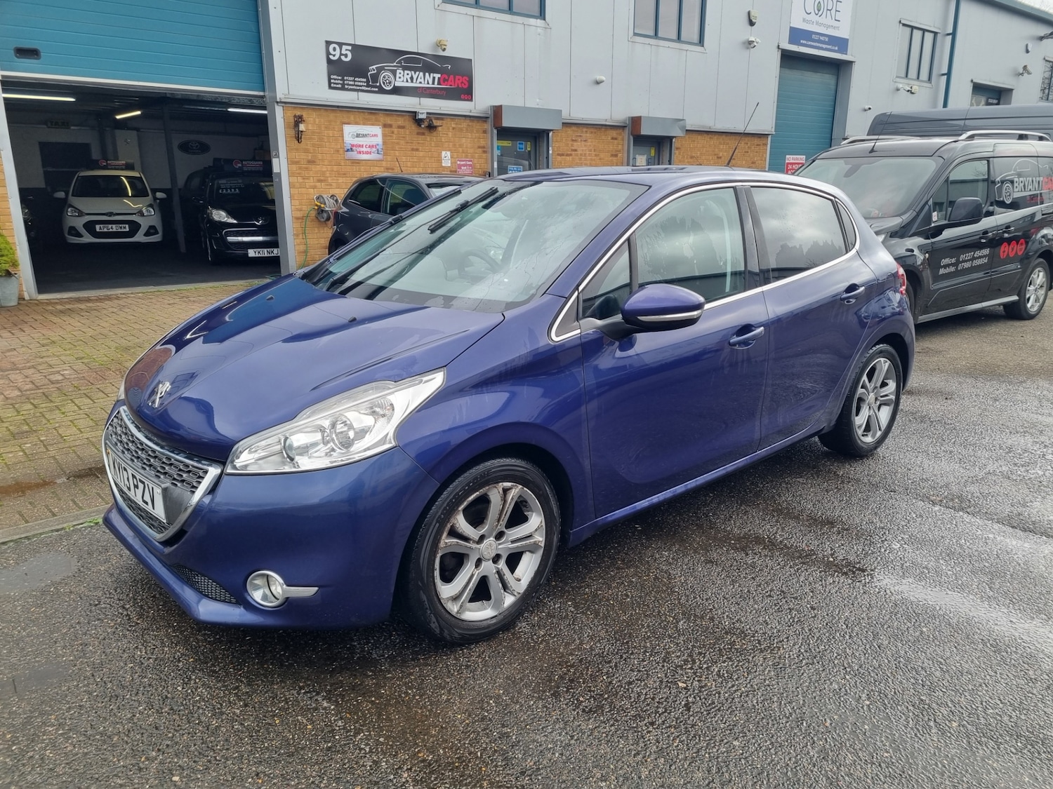 Used Peugeot 208 2013 for sale - 77818870: Photo 2