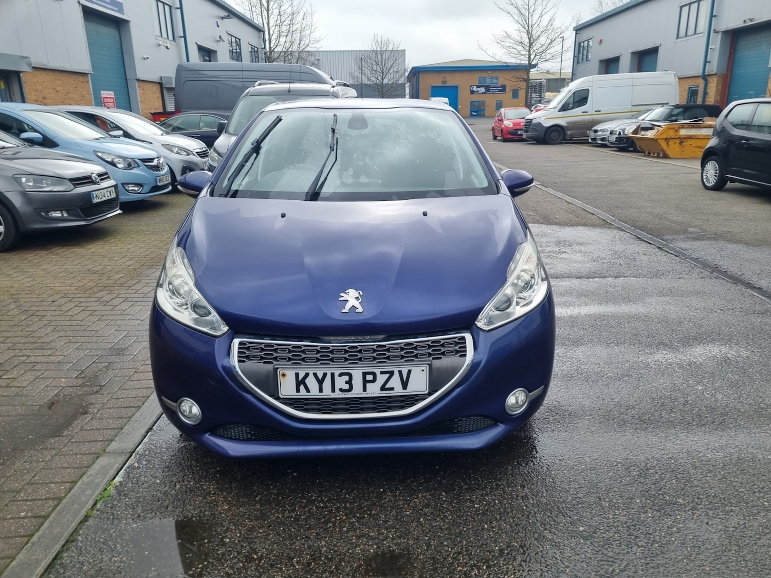 Used Peugeot 208 2013 for sale - 77818870: Photo 3