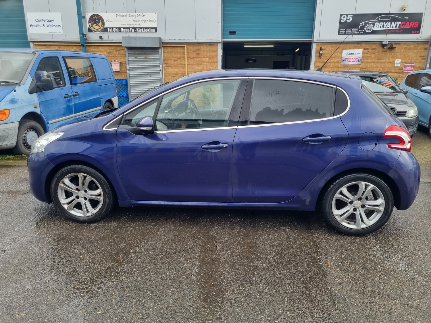 Used Peugeot 208 2013 for sale - 77818870: Photo 4