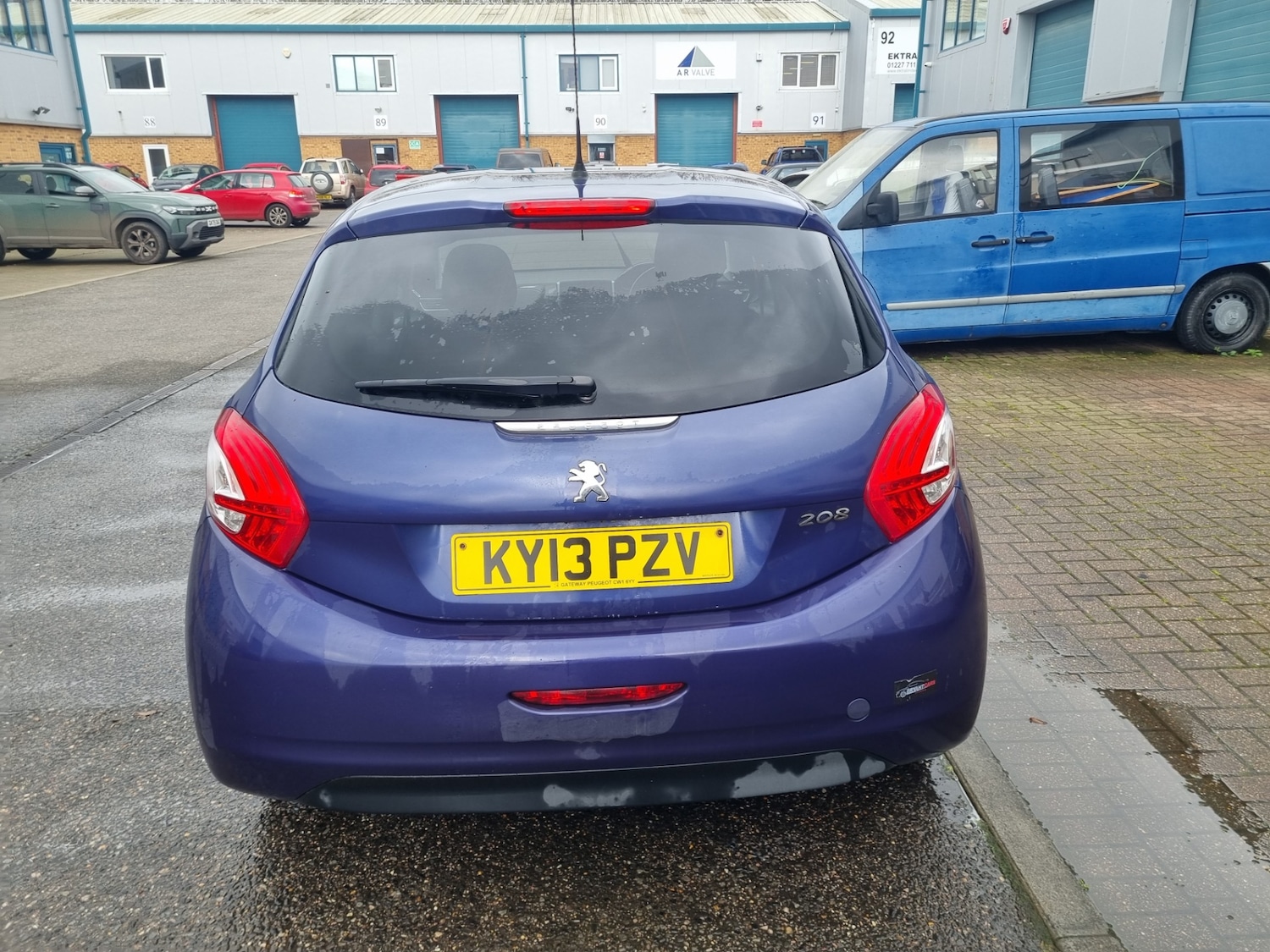 Used Peugeot 208 2013 for sale - 77818870: Photo 6