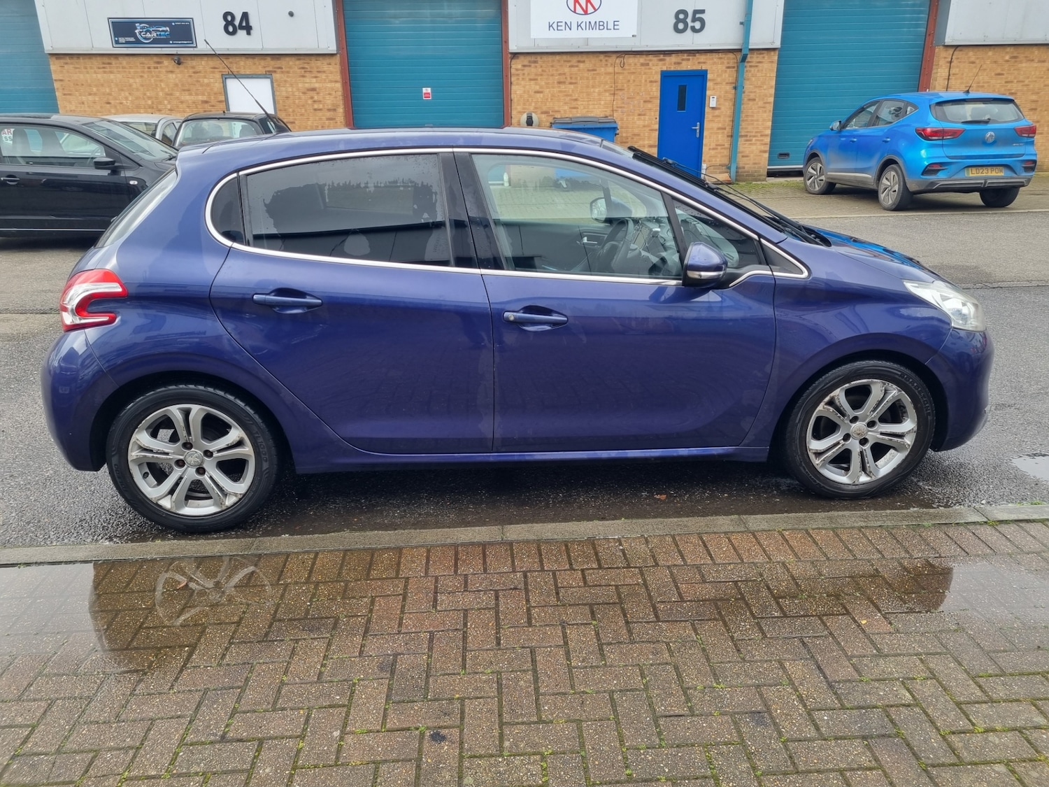 Used Peugeot 208 2013 for sale - 77818870: Photo 8