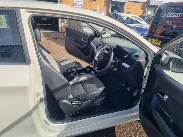 Used Kia Picanto 2012 for sale - 76265377: Photo 12