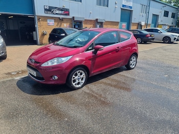 Used Ford Fiesta 2011 for sale - 79038503: Photo