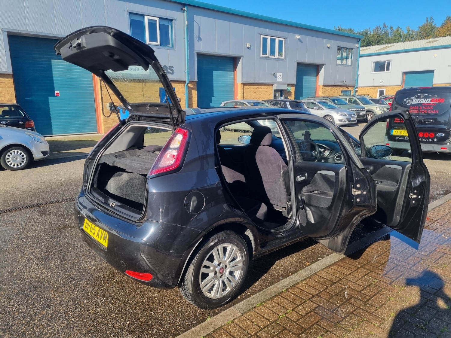 Used Fiat Punto 2015 for sale - 76116666: Photo 11