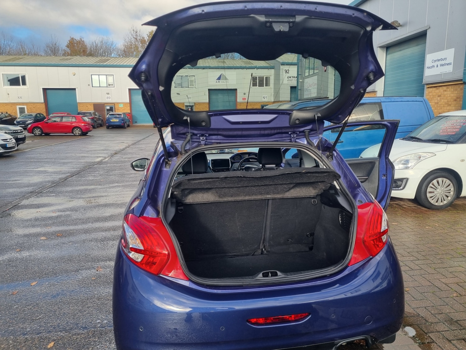 Used Peugeot 208 2013 for sale - 76686920: Photo 13