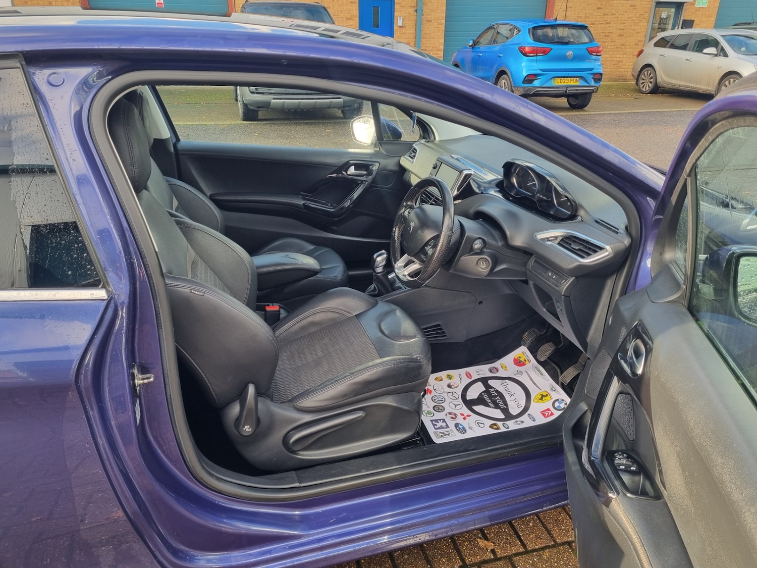 Used Peugeot 208 2013 for sale - 76686920: Photo 5