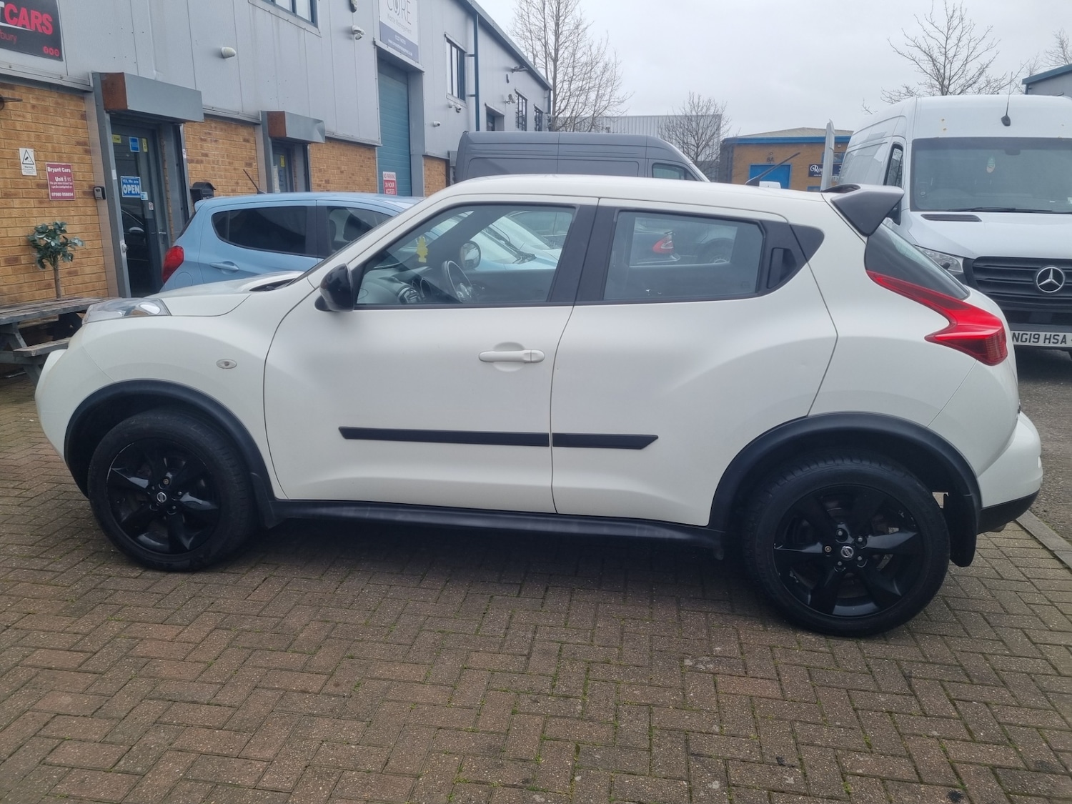 Used Nissan Juke 2011 for sale - 77848310: Photo 4